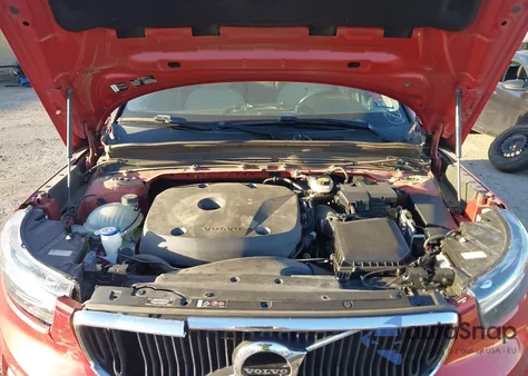 2021 Volvo Xc40 T5 Momentum из США, поврежденный, VIN YV4162UK8M2419697